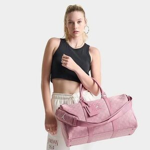 Jordan Pink Women's Travel Bag